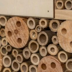 Insektenhotel Mit Spitzdach Aufhängung Ganzjährig Bewohnbar Holz 12 Insektenhotel Mit Spitzdach Aufhängung Ganzjährig Bewohnbar Holz -Wundervoller Gartenladen 10038022 yy 0004 logo