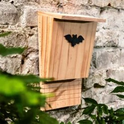 Fledermaushaus Nistkasten Überwinterungshilfe Ganzjährig Kiefer -Wundervoller Gartenladen 10038132 yy 0003 logo